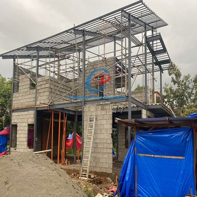 Costruzione di edifici in metallo ad alta efficienza energetica su misura con pannelli sandwich isolati