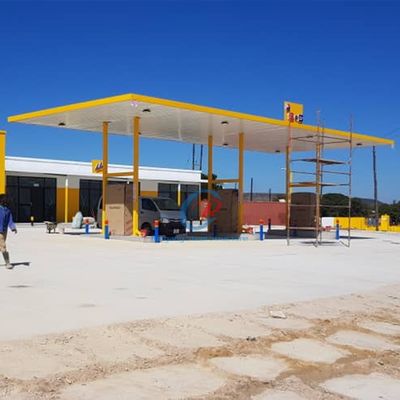 Struttura in acciaio ad alta efficienza energetica Stazione di rifornimento di benzina, capannone per metallo industriale