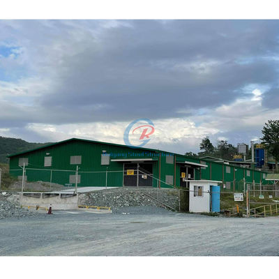 Costruzione di strutture in acciaio commerciale contemporanea con estensione del ciclo di rivestimento