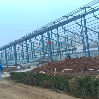 Fabbricazione di strutture in acciaio su misura, costruzione di edifici prefabbricati in metallo