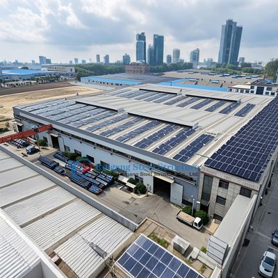 Strutture in acciaio per edifici per stoccaggio, officine metalliche e impianti leggeri